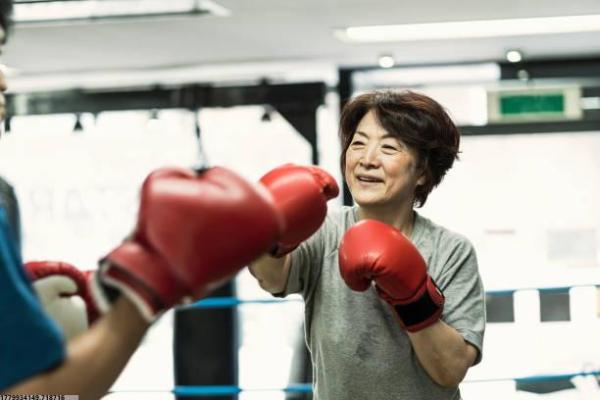 体育精神中的“让子弹飞”式突破